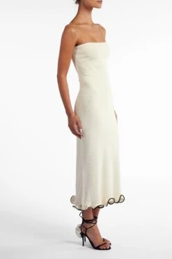 Ruffle Hem Strapless Dress (Cream/Black)(Ruffle Hem Strapless Dress Cream Black) -SAME FAHION STORE Ecomm2025 119