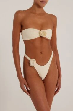 Rosette Bandeau Top (Faux Suede Cream/Cream)(Rosette Bandeau Top Faux Suede Cream Cream) 11 Rosette Bandeau Top (Faux Suede Cream/Cream)(Rosette Bandeau Top Faux Suede Cream Cream) -SAME FAHION STORE SAME Ecomm24.28