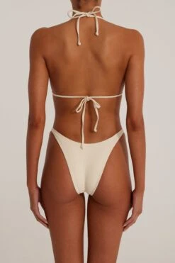 Rosette Triangle Top (Faux Suede Cream/Cream)(Rosette Triangle Top Faux Suede Cream Cream) 12 Rosette Triangle Top (Faux Suede Cream/Cream)(Rosette Triangle Top Faux Suede Cream Cream) -SAME FAHION STORE SAME Ecomm24.32