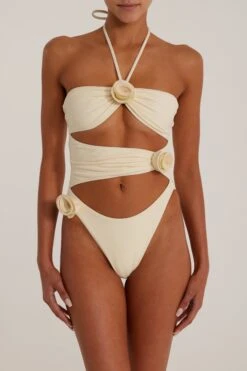 Rosette Cut Out One Piece (Faux Suede Cream/Cream)(Rosette Cut Out One Piece Faux Suede Cream Cream) -SAME FAHION STORE SAME Ecomm24.36